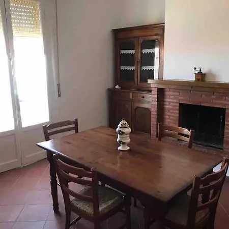 Apartman “palazzaccio” Cecina